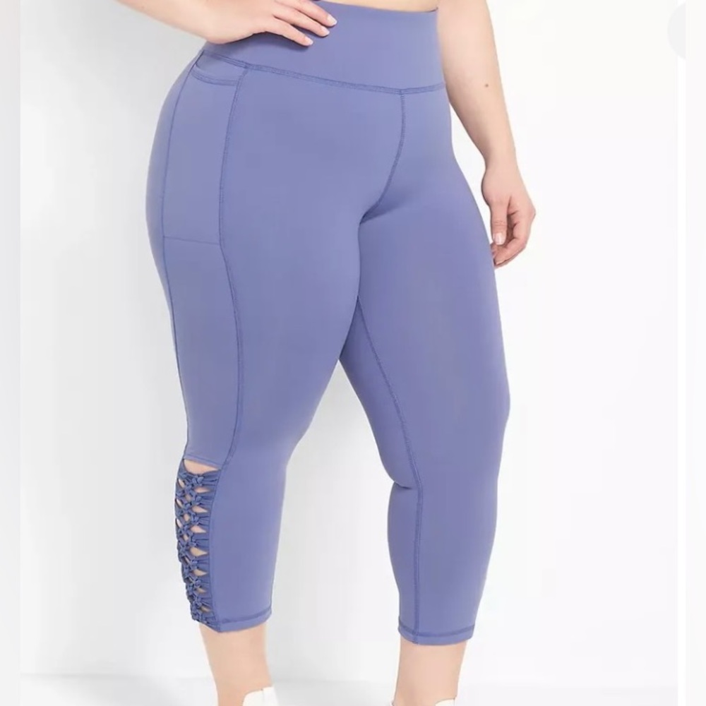 LANE BRYANT LIVI High Rise Capri Bijou Blue Women’s Leggings Sz 14/16